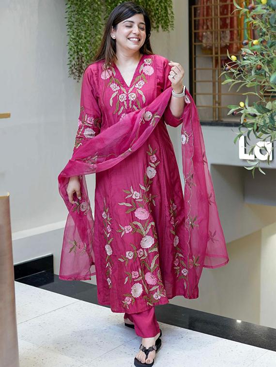 magenta chanderi straight kurta - 22053869 - Standard Image - 2