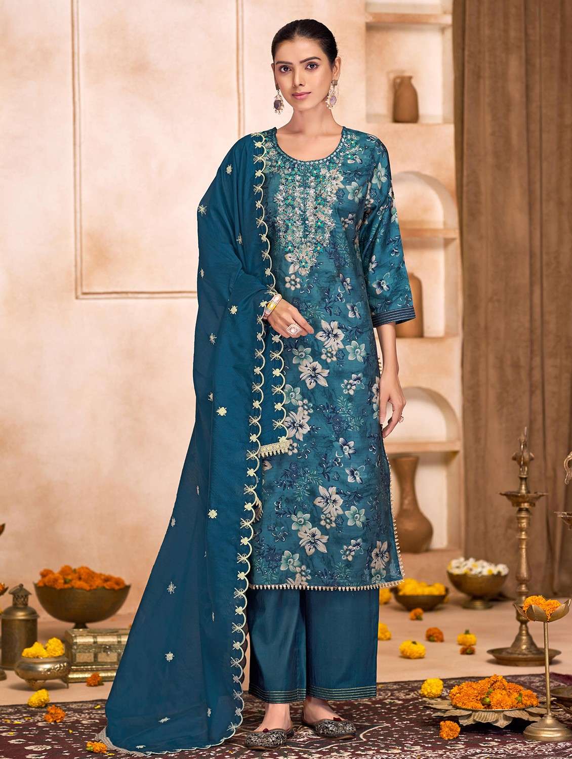 women floral three quarter sleeve kurta pant with dupatta set