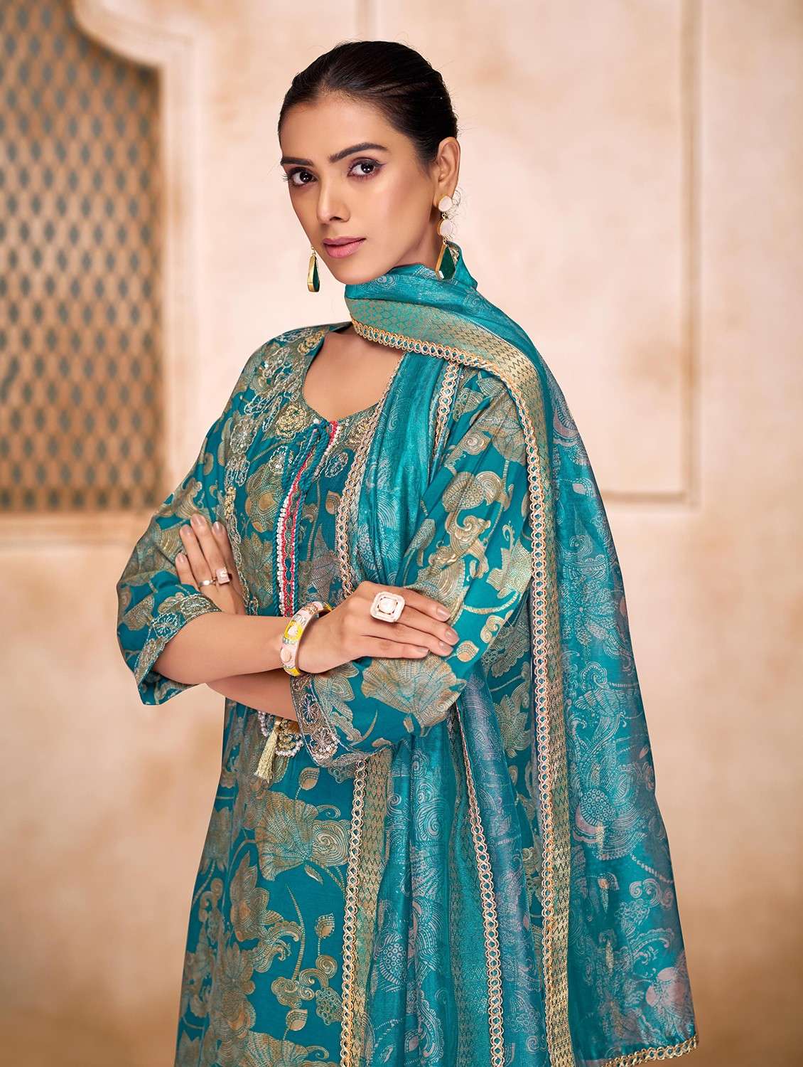 women floral three quarter sleeve kurta pant with dupatta set - 22054129 -  Standard Image - 2