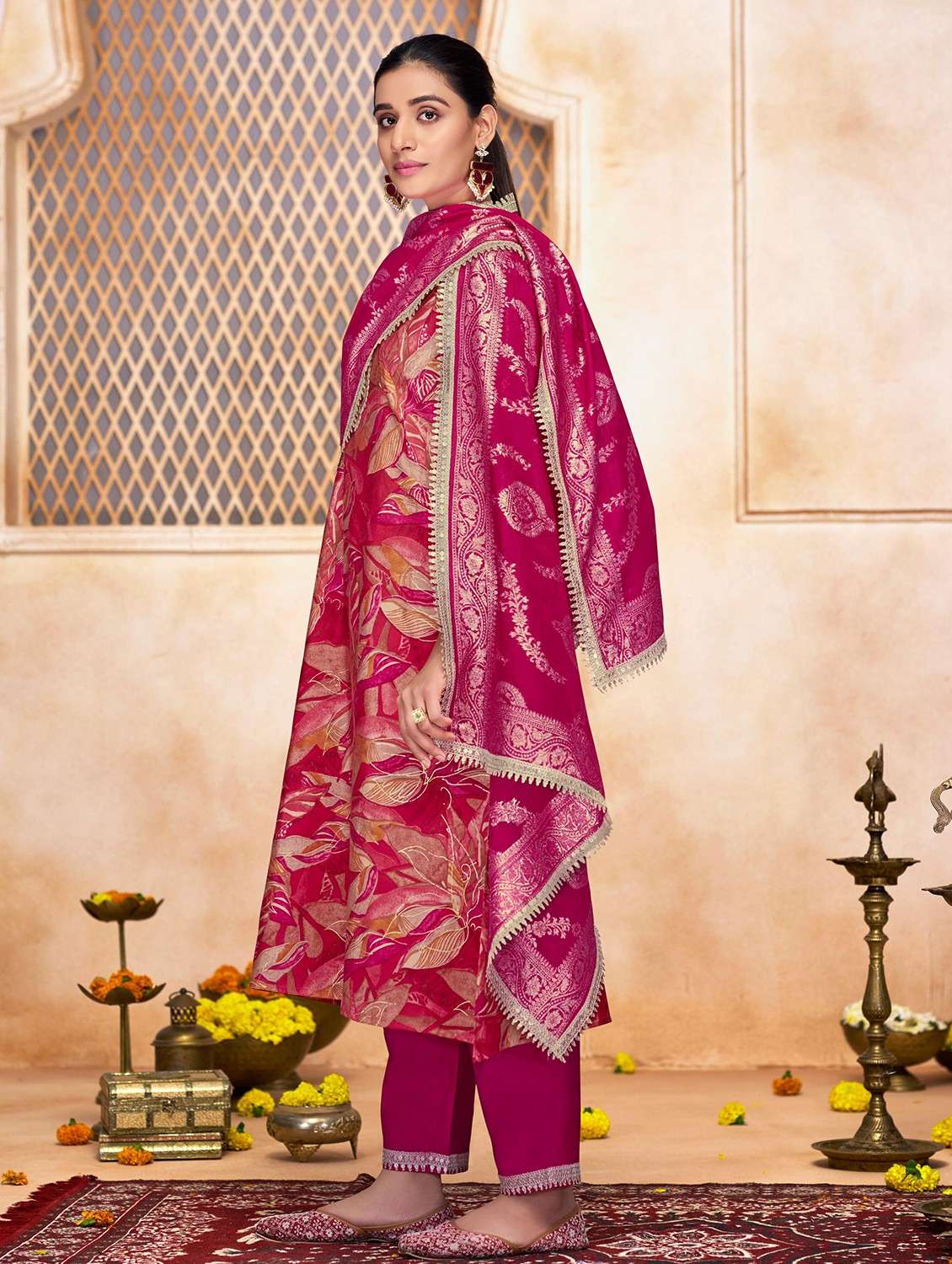 women three quarter sleeve kurta pant with dupatta set - 22054136 -  Standard Image - 2