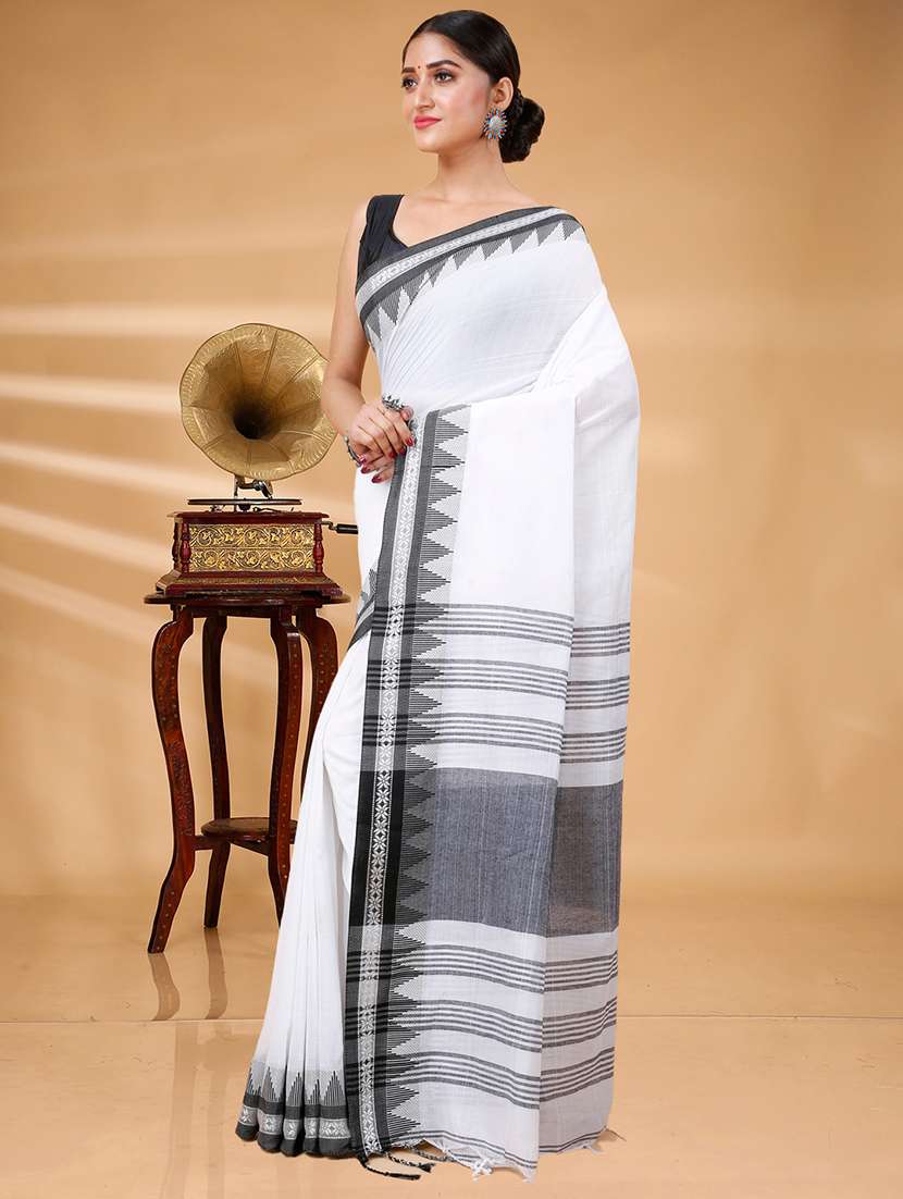 white cotton handloom saree - 22056344 - Standard Image - 2