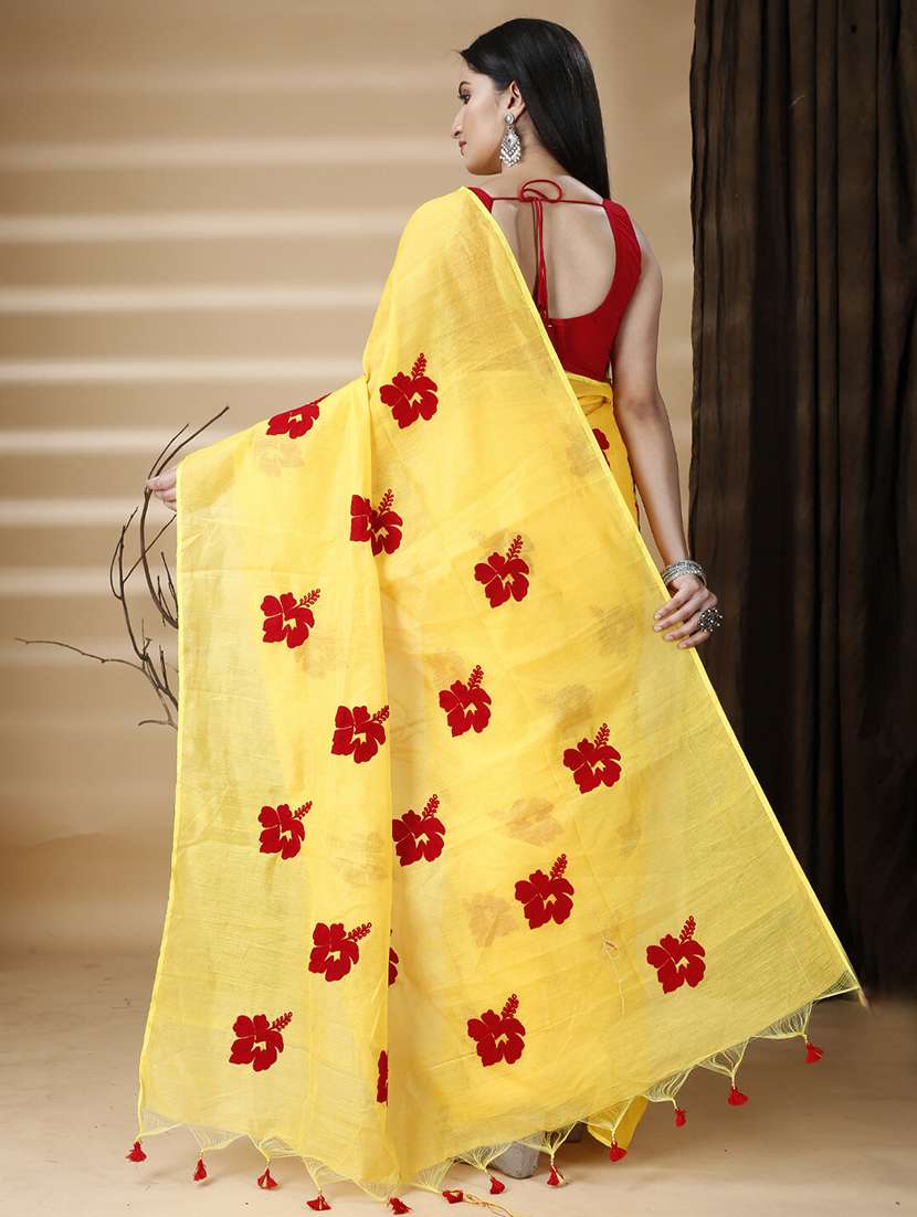 yellow cotton blend printed saree - 22056359 - Standard Image - 2