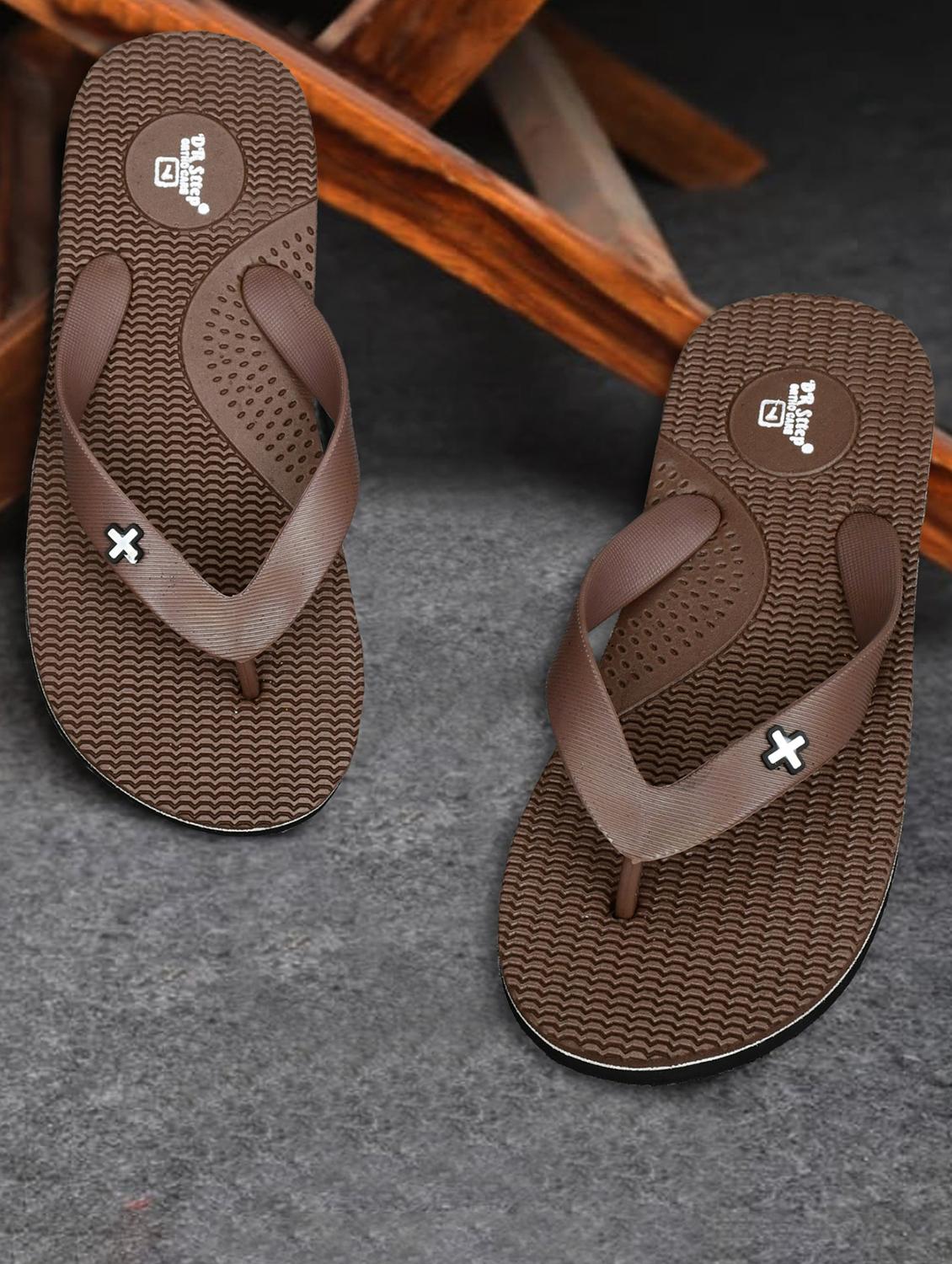 men brown solid flip flop - 22056925 - Zoom Image - 0