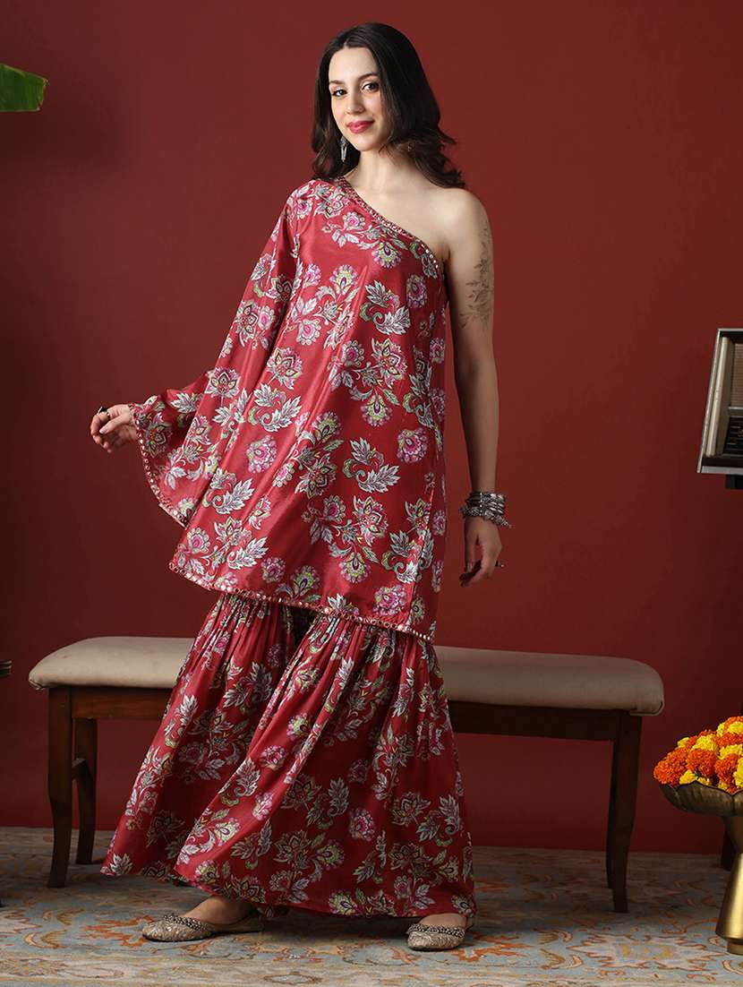 red coord set - 22056944 - Standard Image - 2