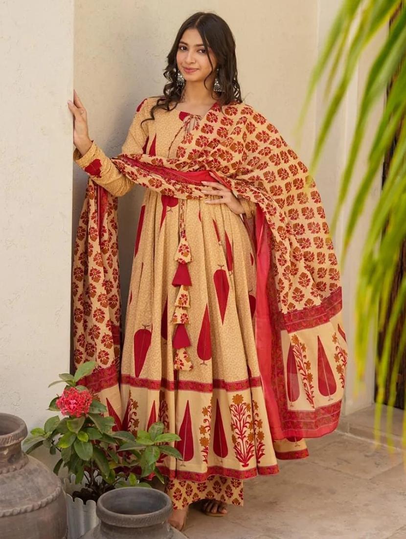 women three quarter sleeve kurta palazzo with dupatta set - 22057664 - Standard Image - 2