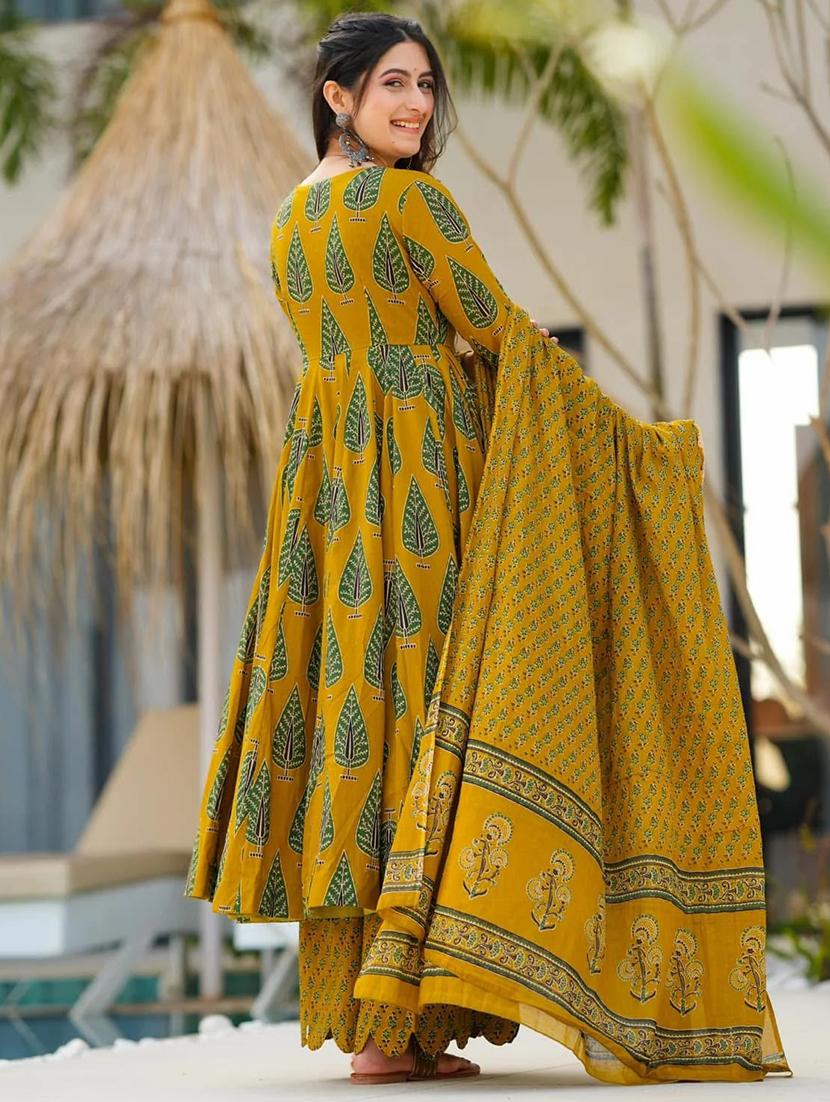 women printed long sleeve kurta palazzo with dupatta set - 22057676 - Standard Image - 2