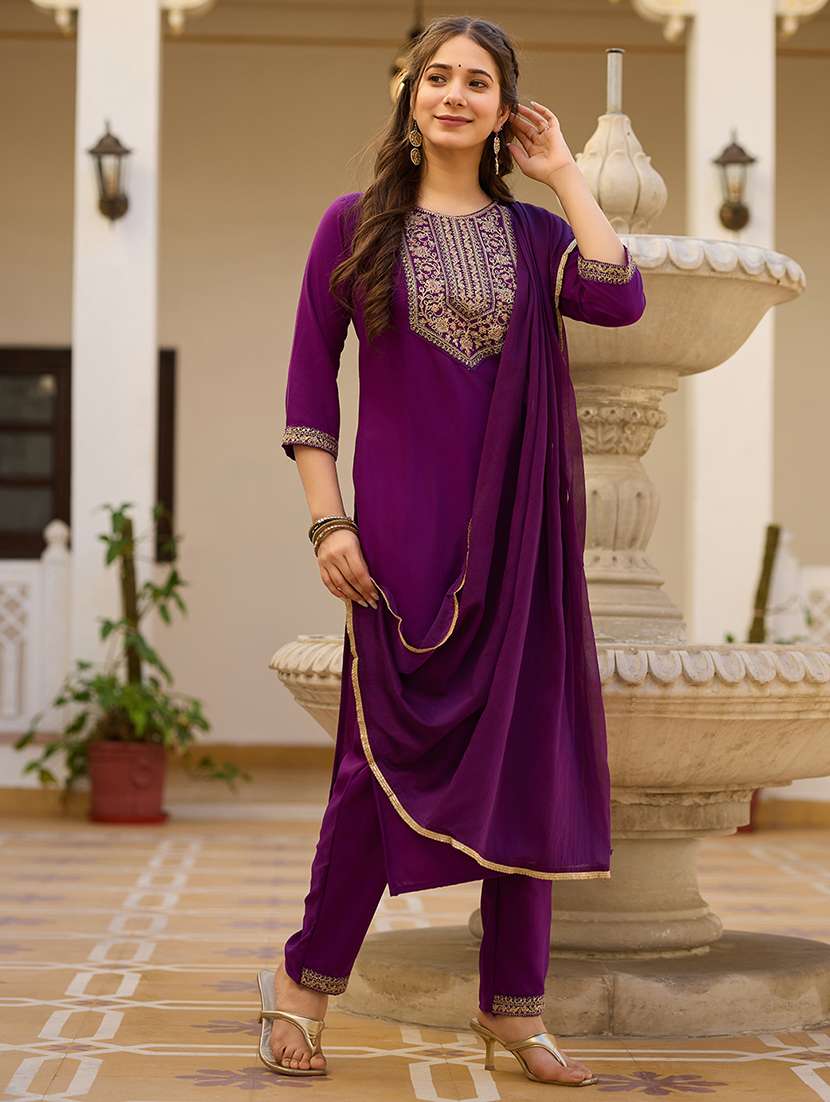 women three quarter sleeve kurta pant with dupatta set - 22057701 - Standard Image - 2