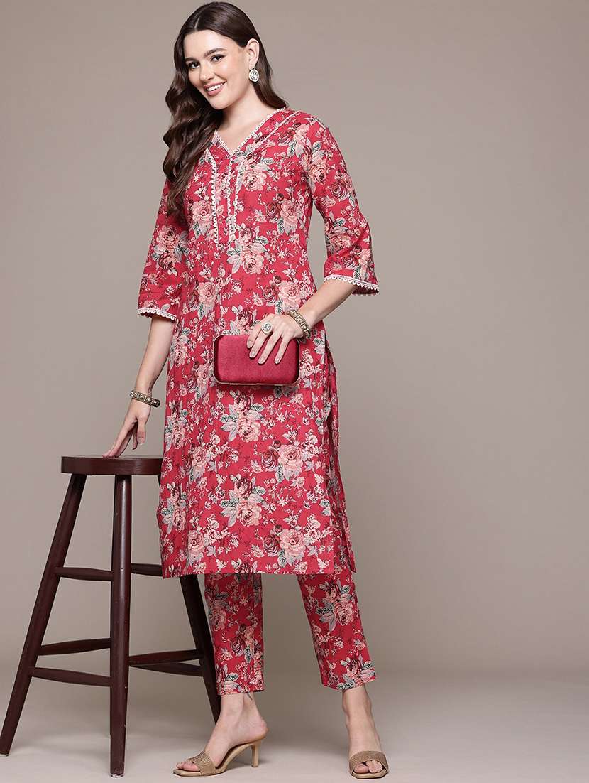 women three quarter sleeve kurta and pant set - 22058044 - Zoom Image - 0