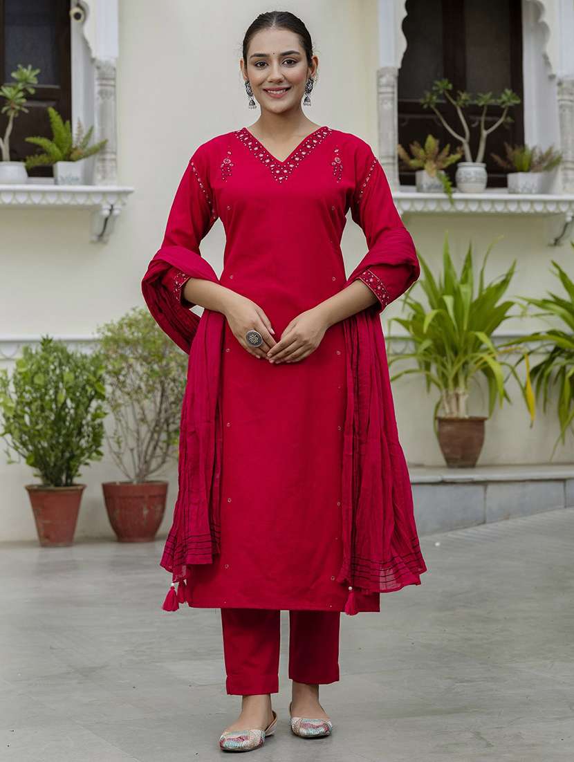 red cotton suit  set