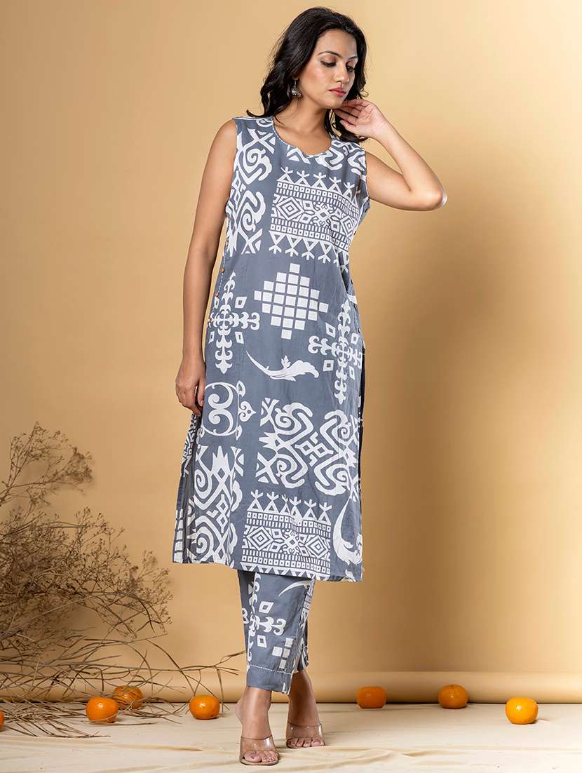 women sleeveless kurta and pant set - 22058159 -  Standard Image - 2