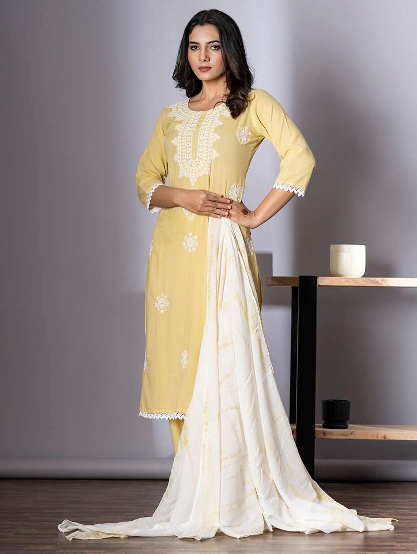 women three quarter sleeve kurta pant with dupatta set  - 22058211 -  Standard Image - 2