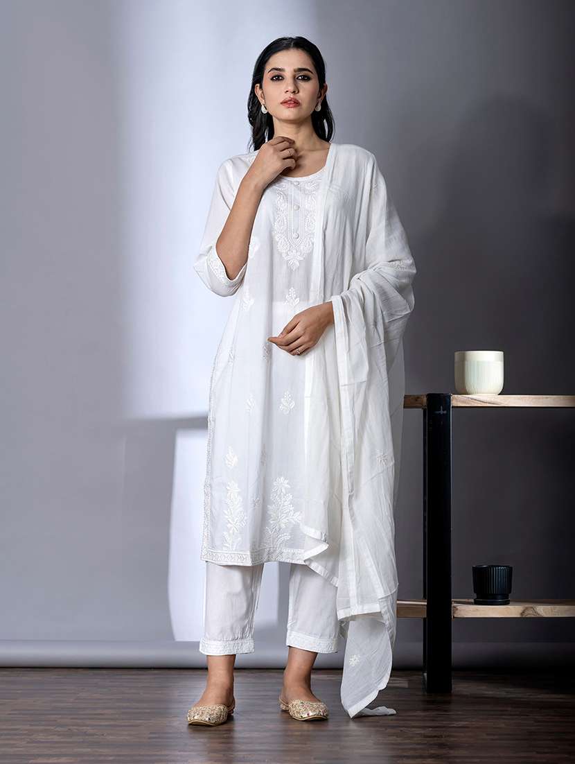 women three quarter sleeve kurta and pant with dupatta 
