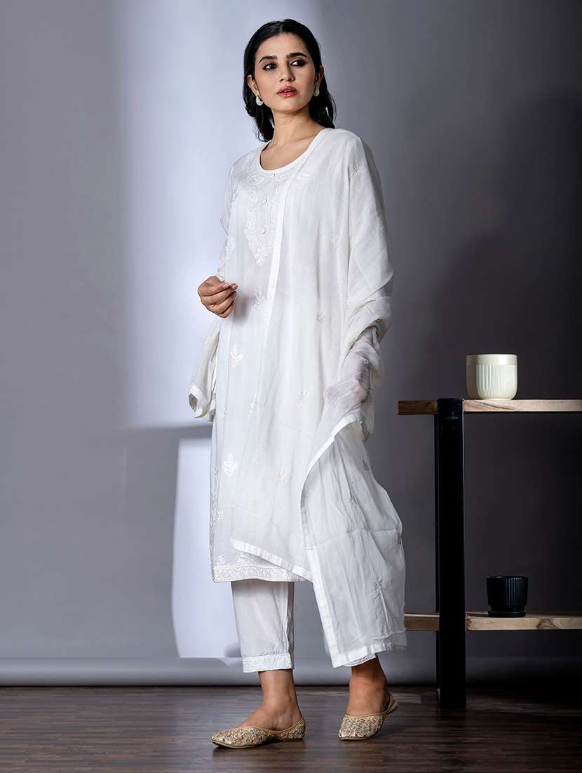 women three quarter sleeve kurta and pant with dupatta  - 22058247 -  Standard Image - 2