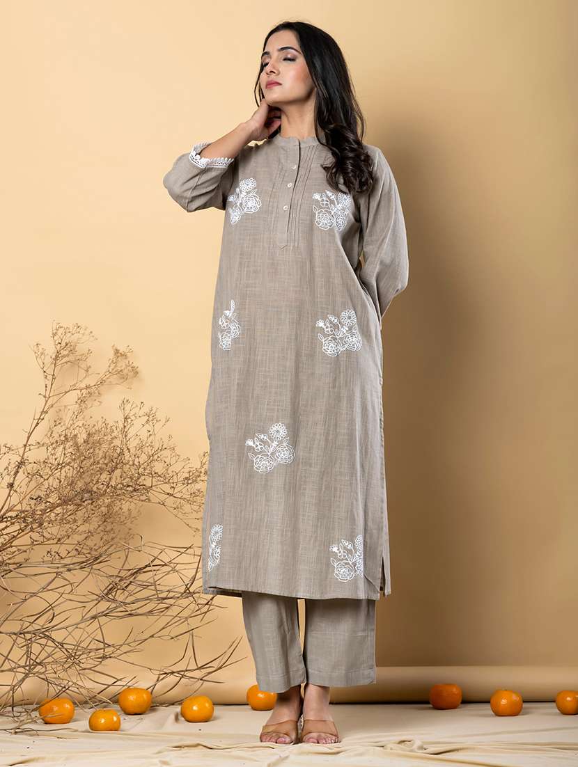floralwomen three quarter sleeve kurta and pant with dupatta embellished kurta palazzo set with mandarin collar - 22058256 -  Standard Image - 2