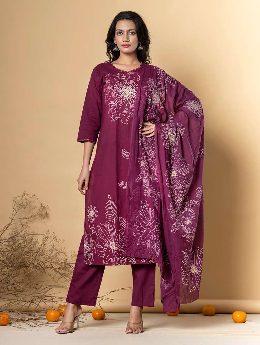 women three quarter sleeve kurta and pant with dupatta 