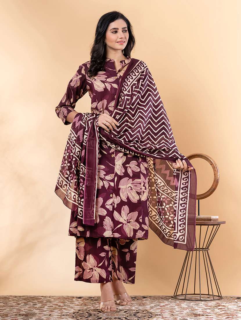 women three quarter sleeve kurta palazzo with dupatta set - 22058280 -  Standard Image - 2
