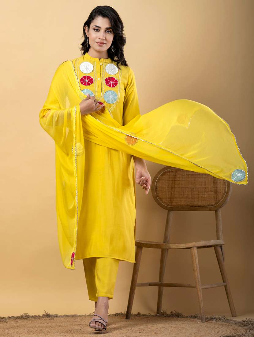 women three quarter sleeve kurta pant with dupatta set - 22058283 -  Standard Image - 2