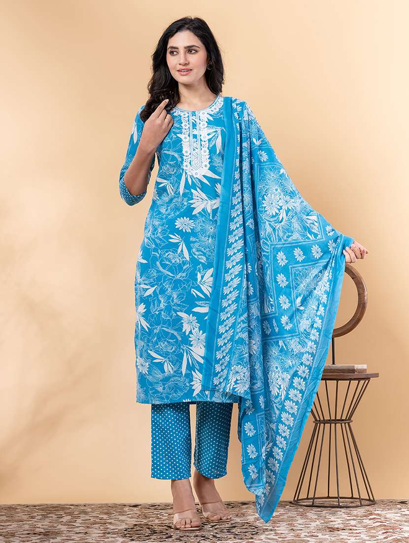 women three quarter sleeve kurta and pant with dupatta 