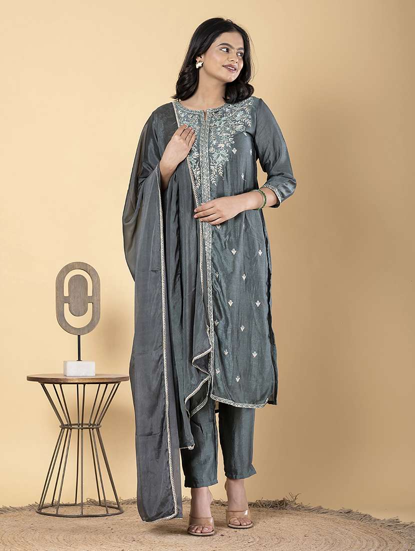 women three quarter sleeve kurta pant with dupatta set