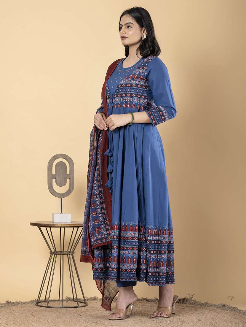 blue cotton suit  set - 22058349 -  Standard Image - 2