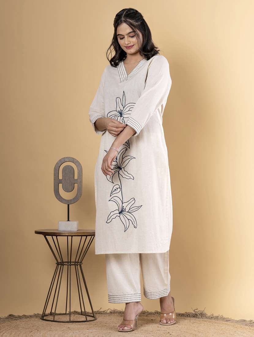 women three quarter sleeve kurta and pant set - 22058355 -  Standard Image - 2