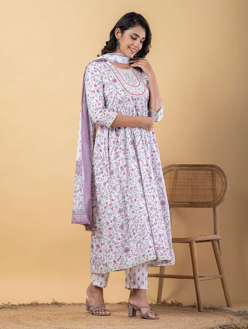 white cotton suit  set - 22058380 -  Standard Image - 2