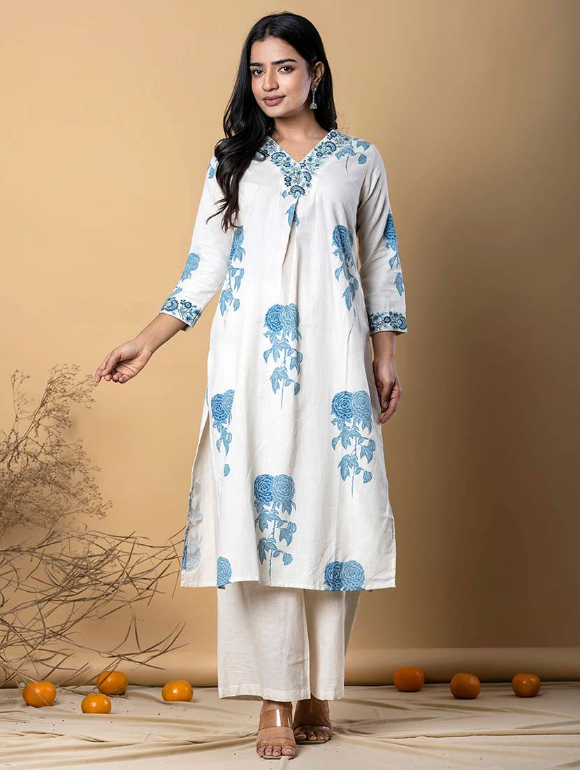 women three quarter sleeve kurta and palazzo set - 22058410 -  Standard Image - 2