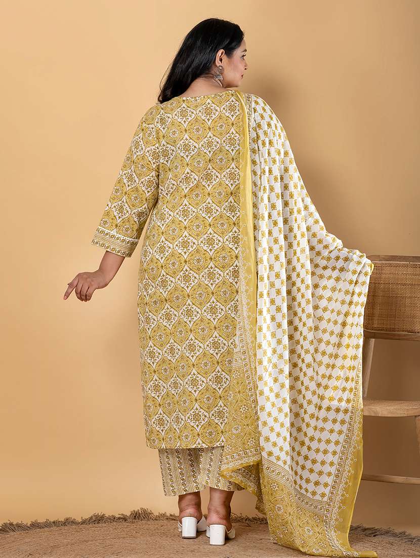 green cotton suit  set - 22058466 -  Standard Image - 2