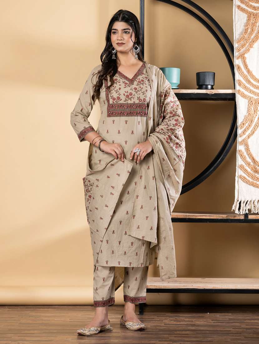 women three quarter sleeve kurta pant with dupatta set - 22058482 -  Standard Image - 2