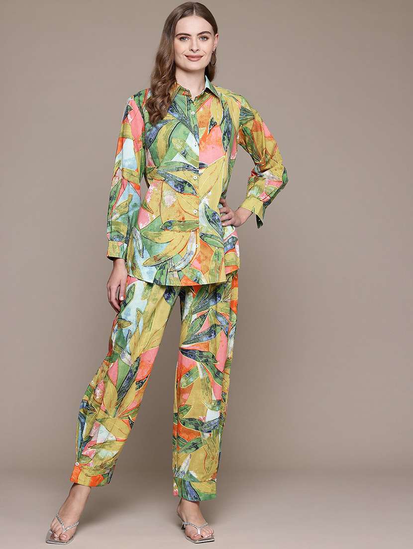 women printed shirt and trouser co-ord set - 22058569 -  Standard Image - 2