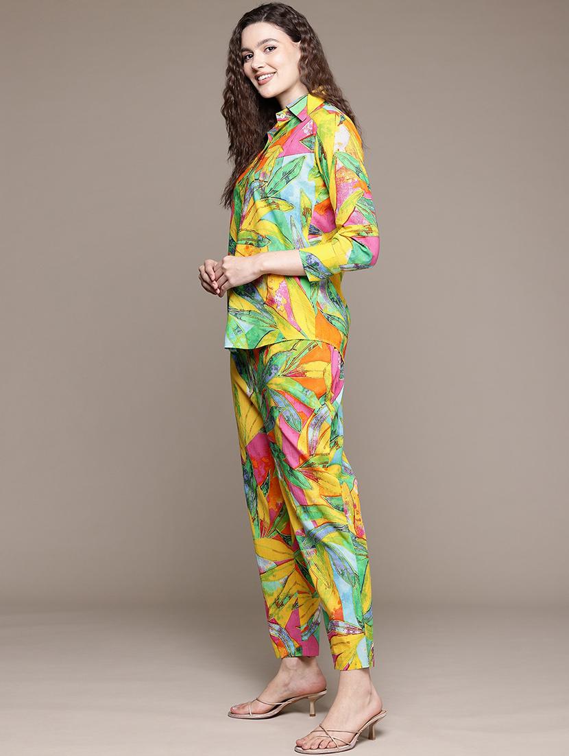 women pringted shirt and trouser co-ord set - 22058570 - Standard Image - 2