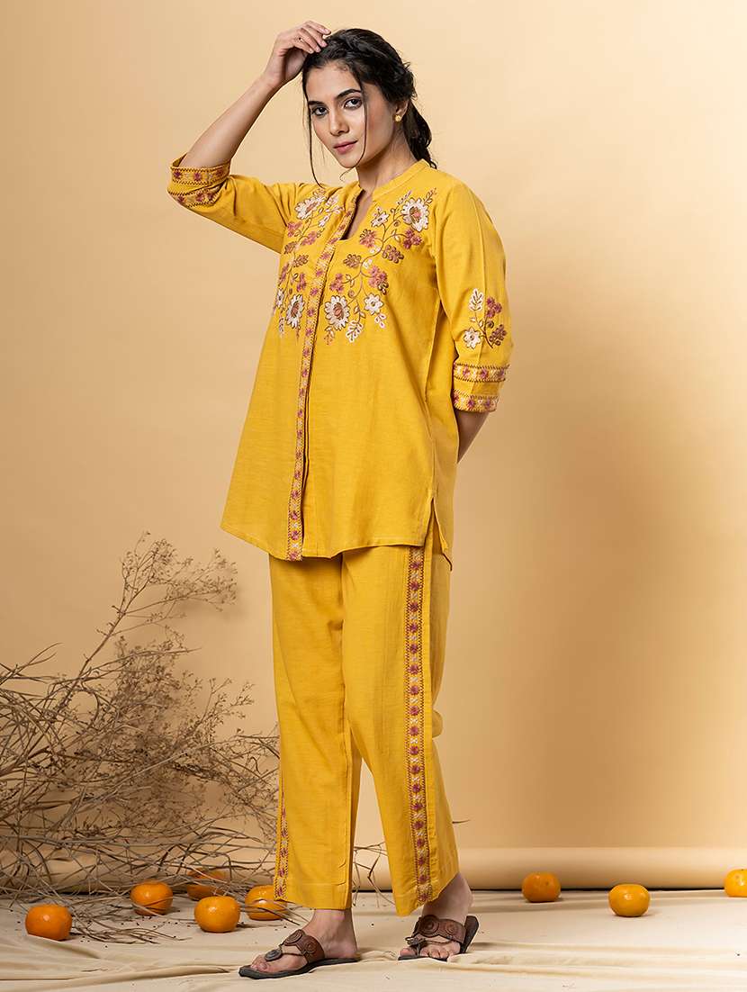 women three quarter sleeve regular fit ethnic co-ord set - 22058642 -  Standard Image - 2