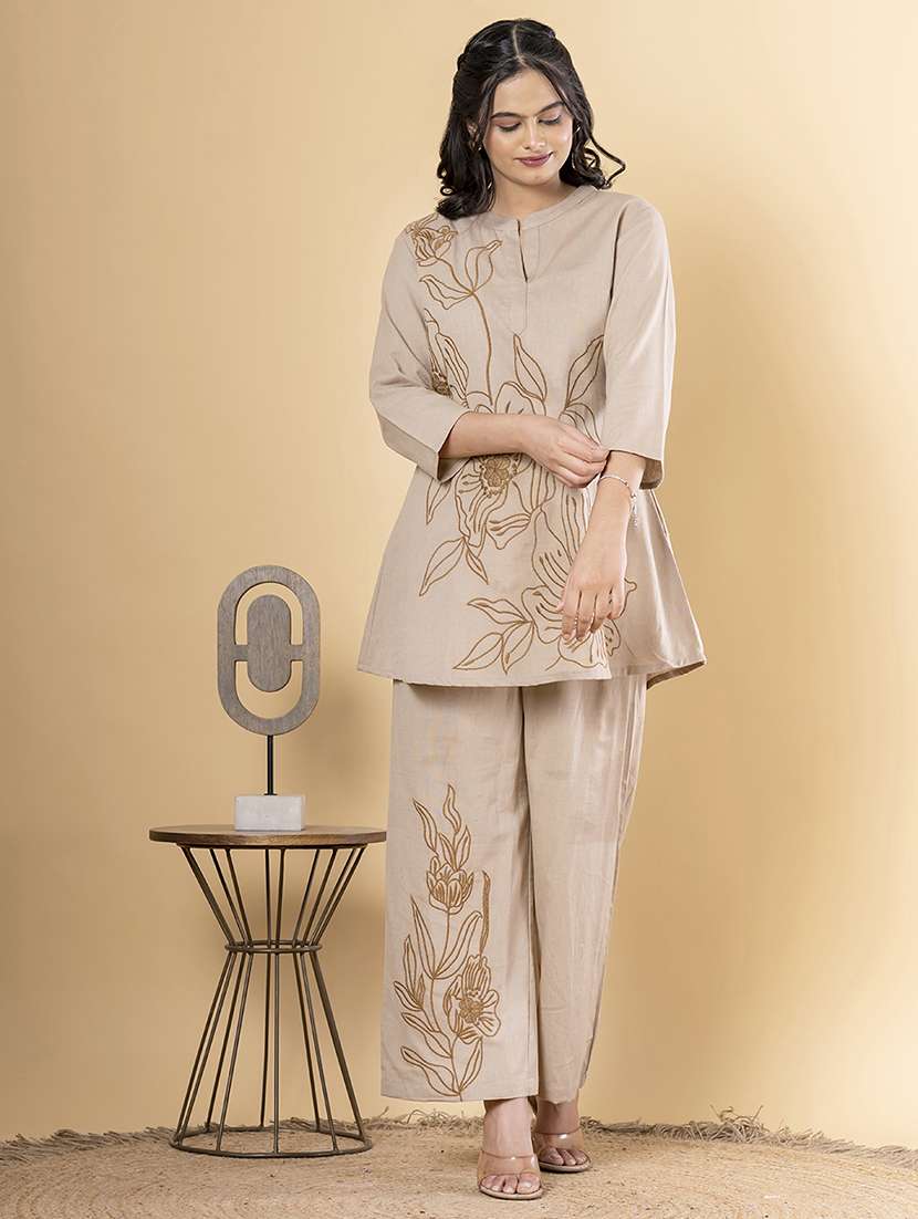 women three quarter sleeve regular fit ethnic co-ord set - 22058653 -  Standard Image - 2