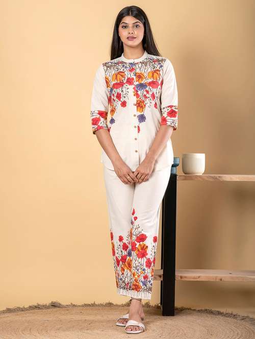 women three quarter sleeve regular fit ethnic co-ord set - 22058675 - Standard Image - 0