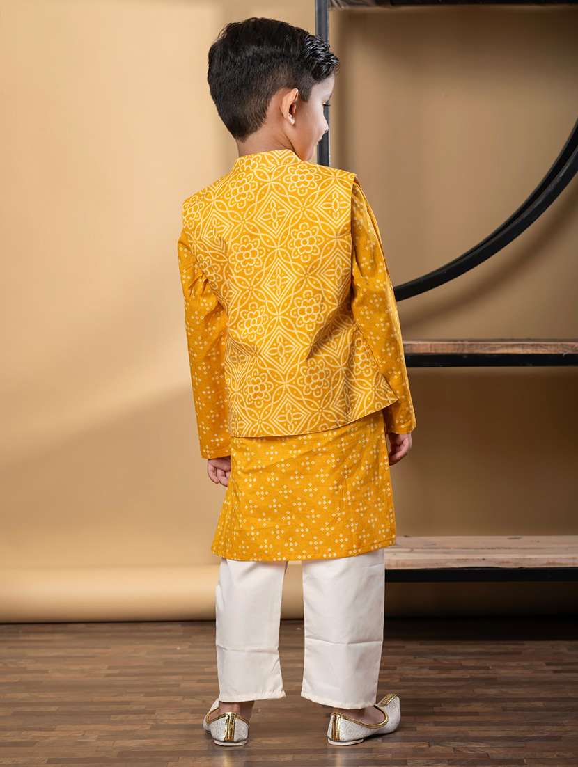 boys printed mandarin collar kurta pyjama set with nehru jacket - 22058706 - Standard Image - 2