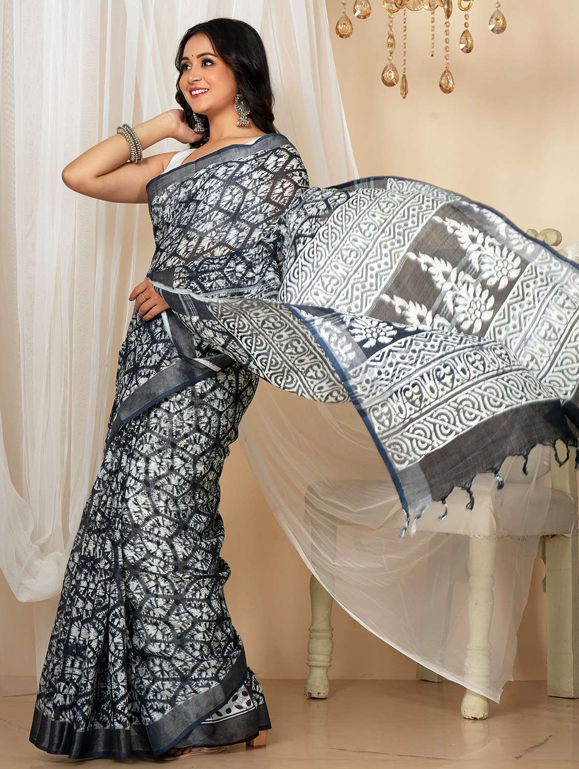 women printed casual wear saree with blouse - 22058771 -  Standard Image - 2