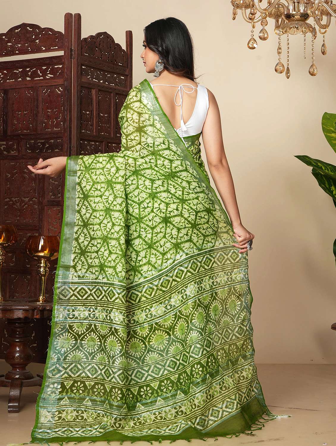 women printed casual wear saree with blouse - 22058774 -  Standard Image - 2