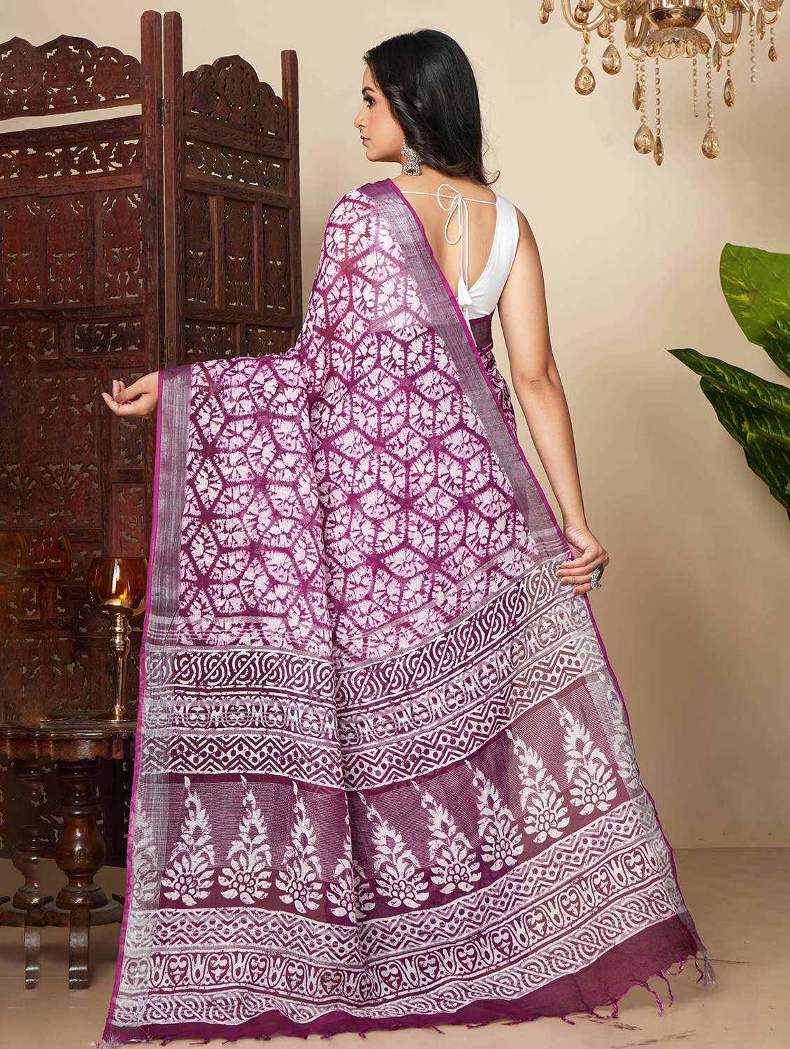 women printed casual wear saree with blouse - 22058777 -  Standard Image - 2