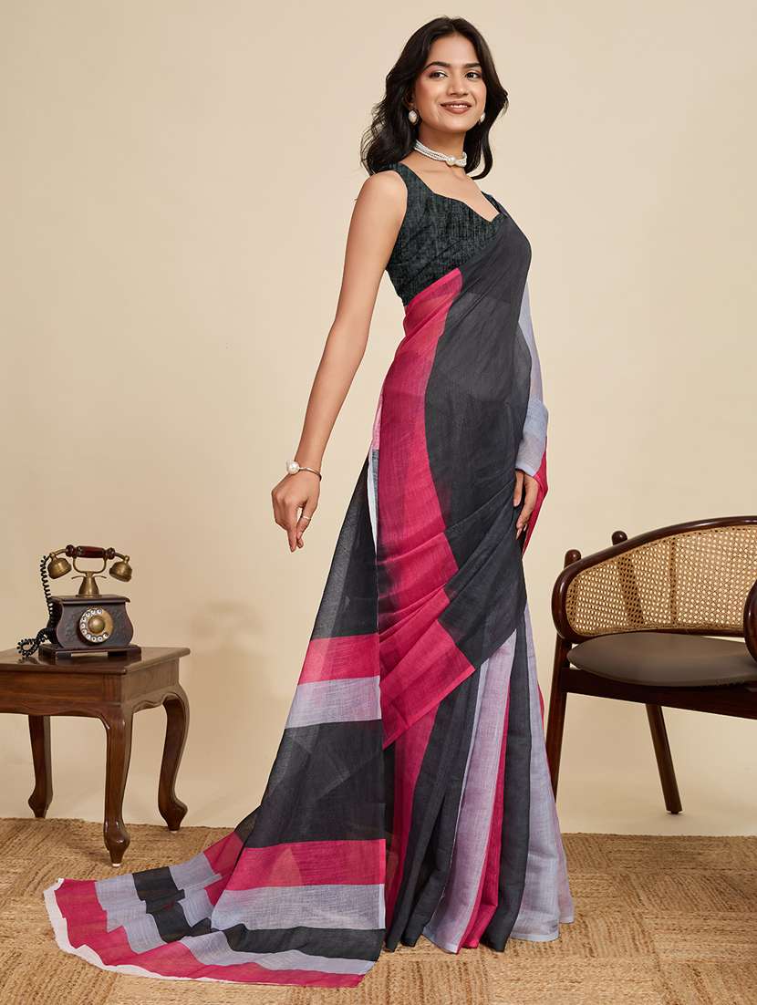 women printed casual wear saree with blouse - 22058787 -  Standard Image - 2