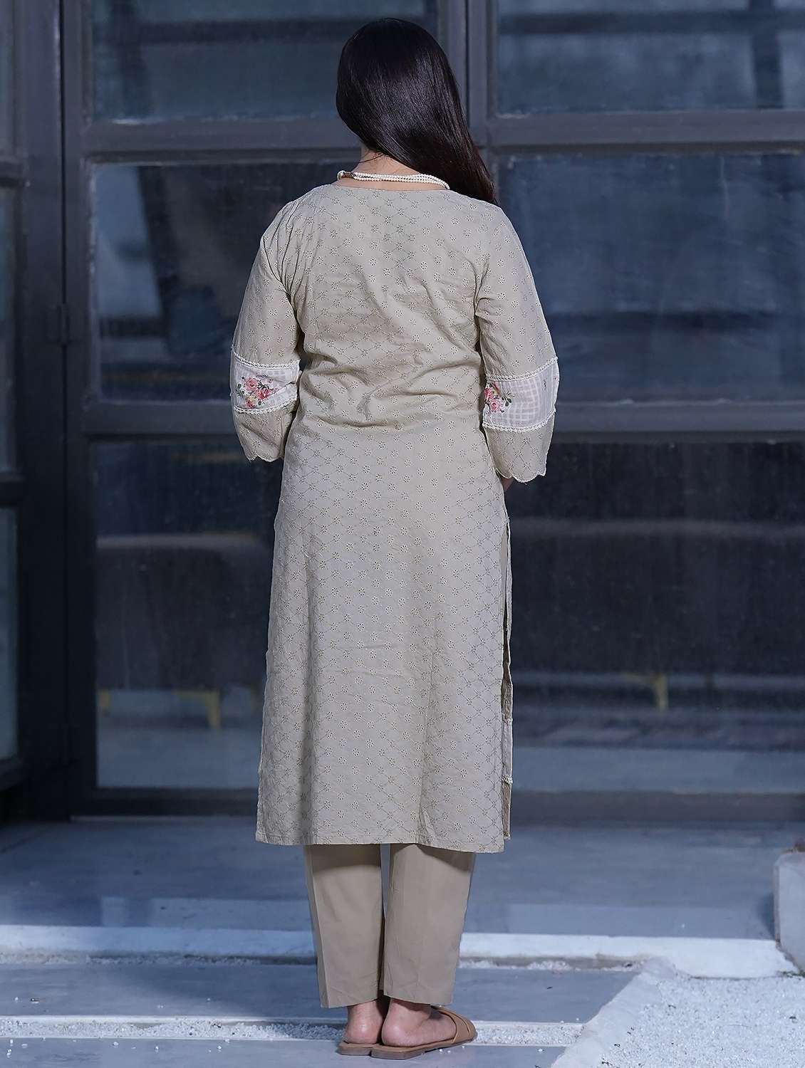 women three quarter sleeve kurta pant set - 22058817 - Standard Image - 2