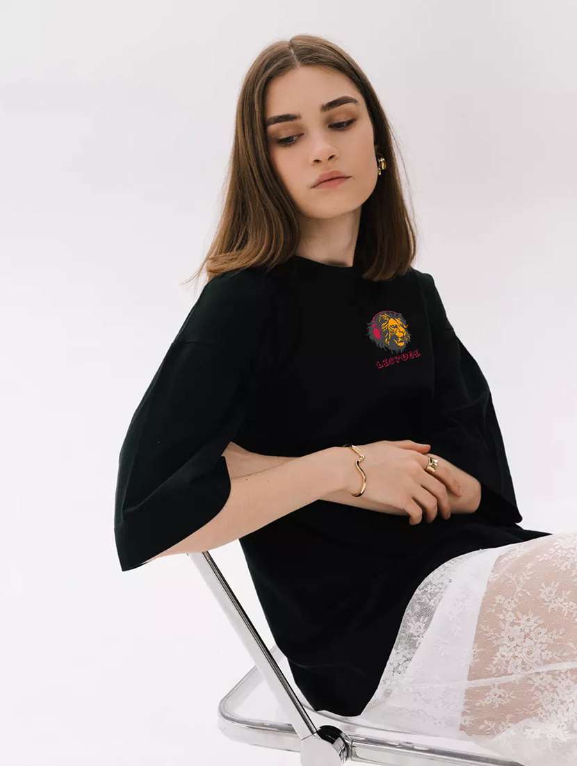 women printed short sleeve oversized fit t-shirt - 22059497 -  Standard Image - 2