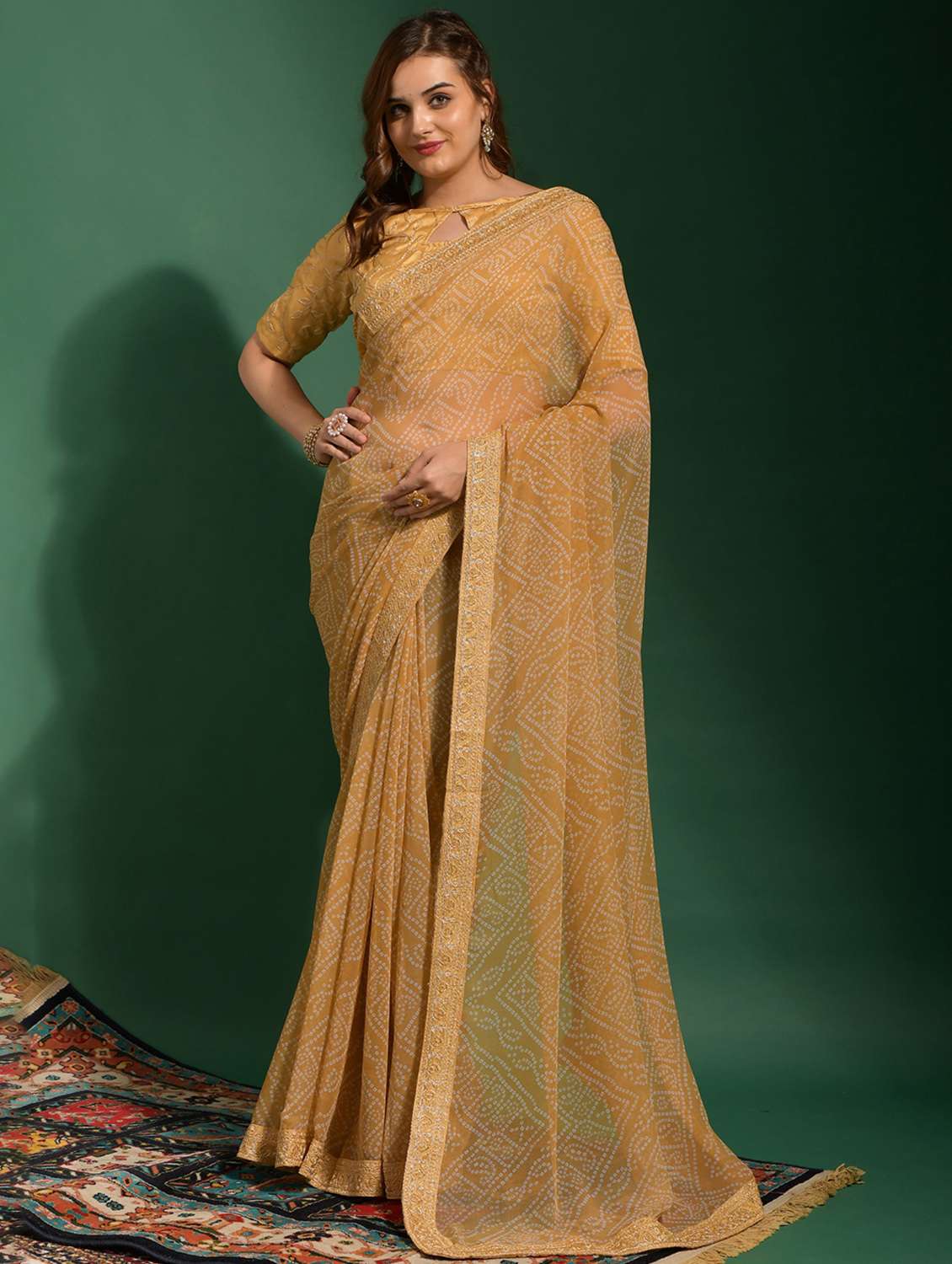 women bandhani printed bordered saree with blouse - 22059736 - Zoom Image - 0