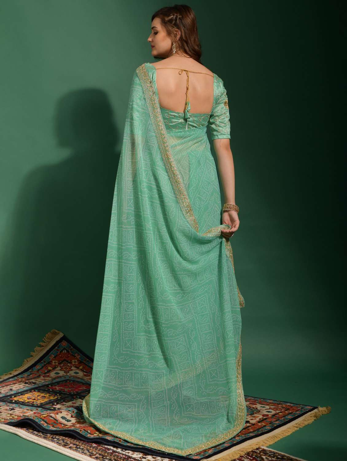 women bandhani printed bordered saree with blouse - 22059740 - Standard Image - 2