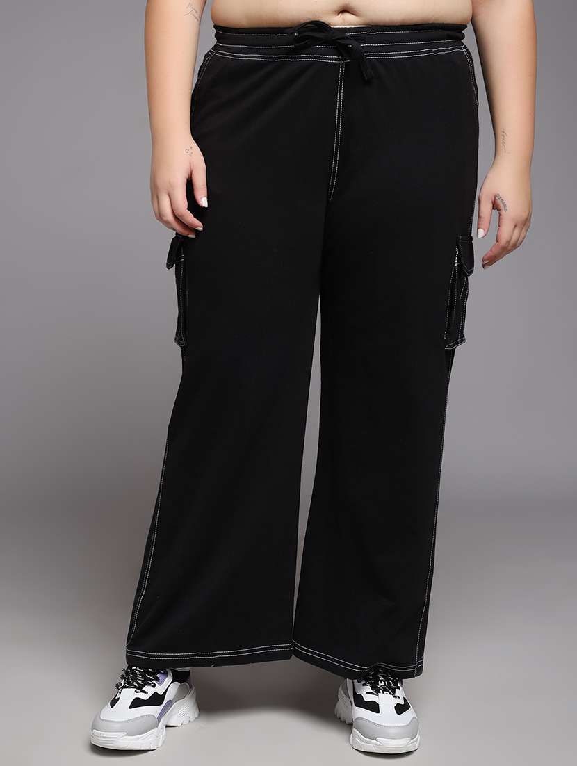 women plus size solid mid rise track pant