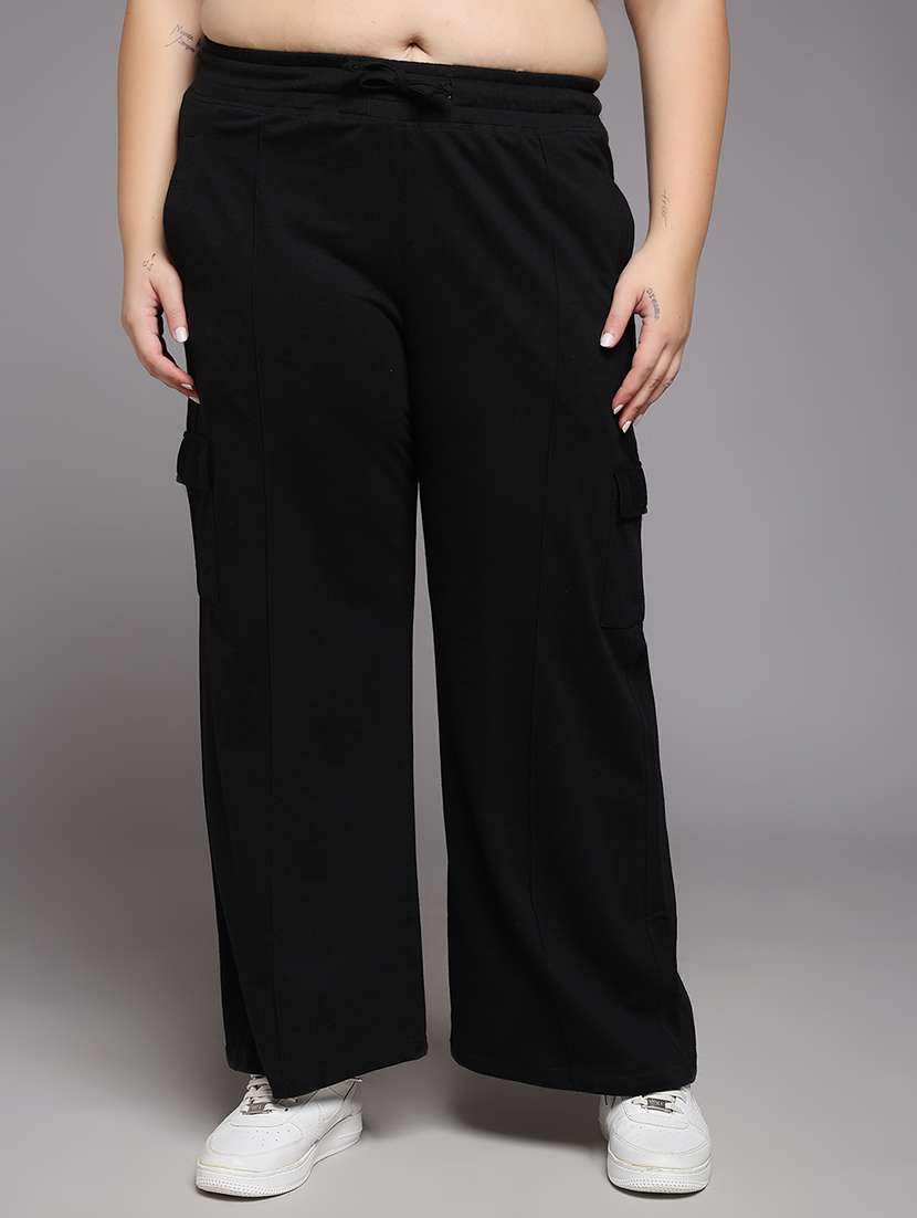 women plus size solid mid rise track pant