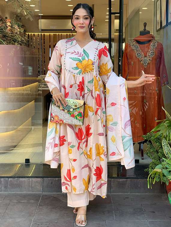 women floral long sleeve kurta pant with dupatta set - 22060174 - Standard Image - 2