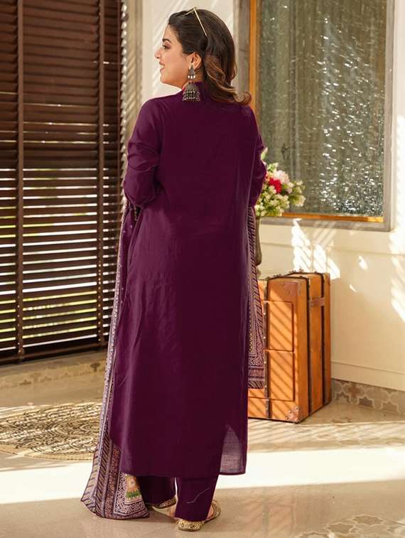 women three quarter sleeve kurta pant with dupatta set - 22060200 - Standard Image - 2