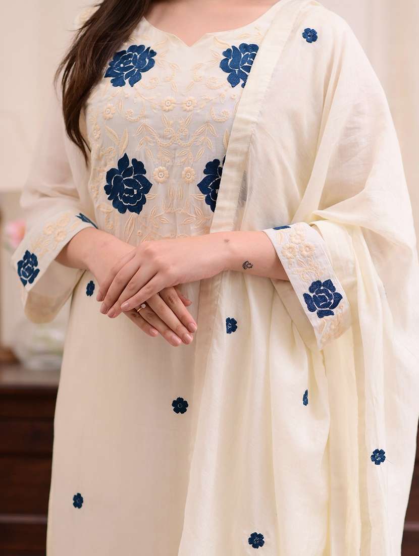 women three quarter sleeve kurta pant with dupatta set - 22060220 - Standard Image - 2