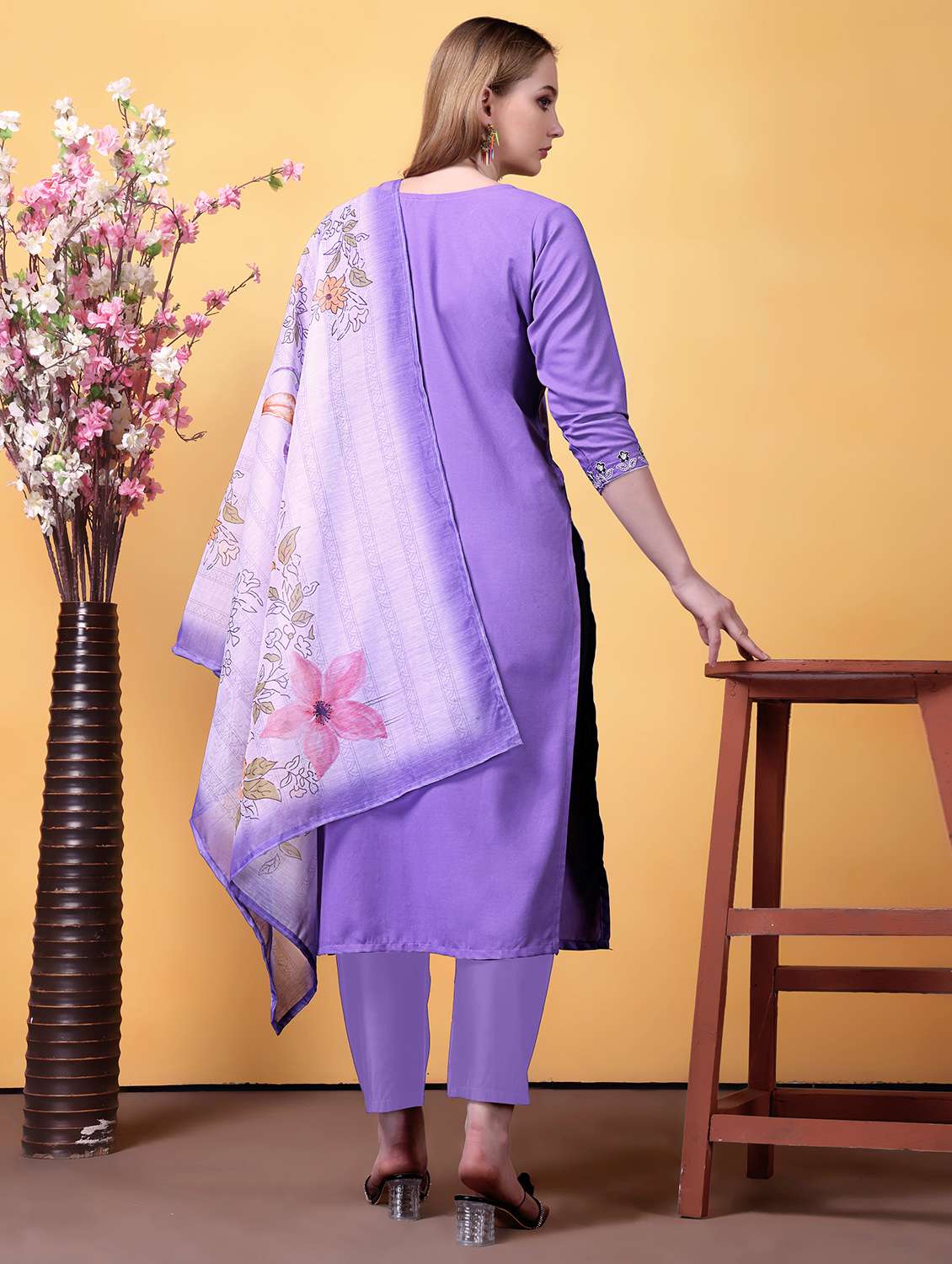women three quarter sleeve kurta pant with dupatta set - 22060226 - Standard Image - 2