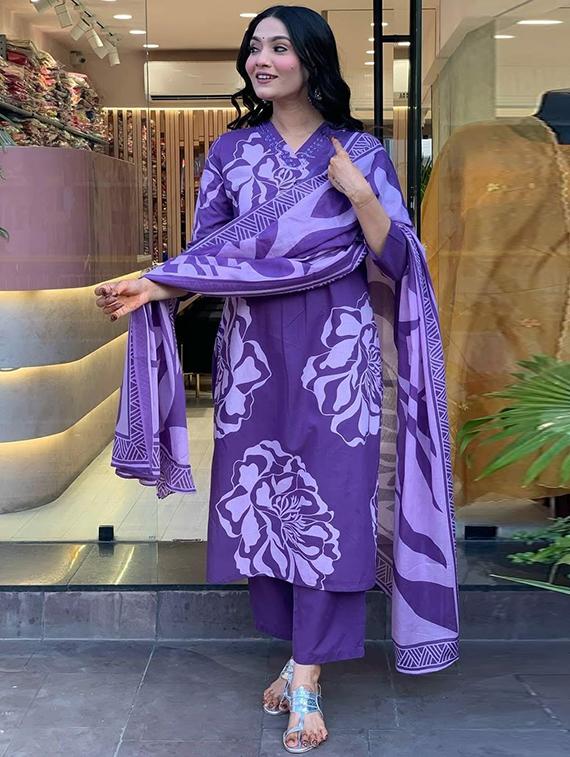 women three quarter sleeve kurta pant with dupatta set - 22060235 - Standard Image - 2